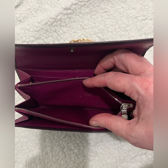 Louis Vuitton epi plum color wallet with chain - Picture 5 of 14